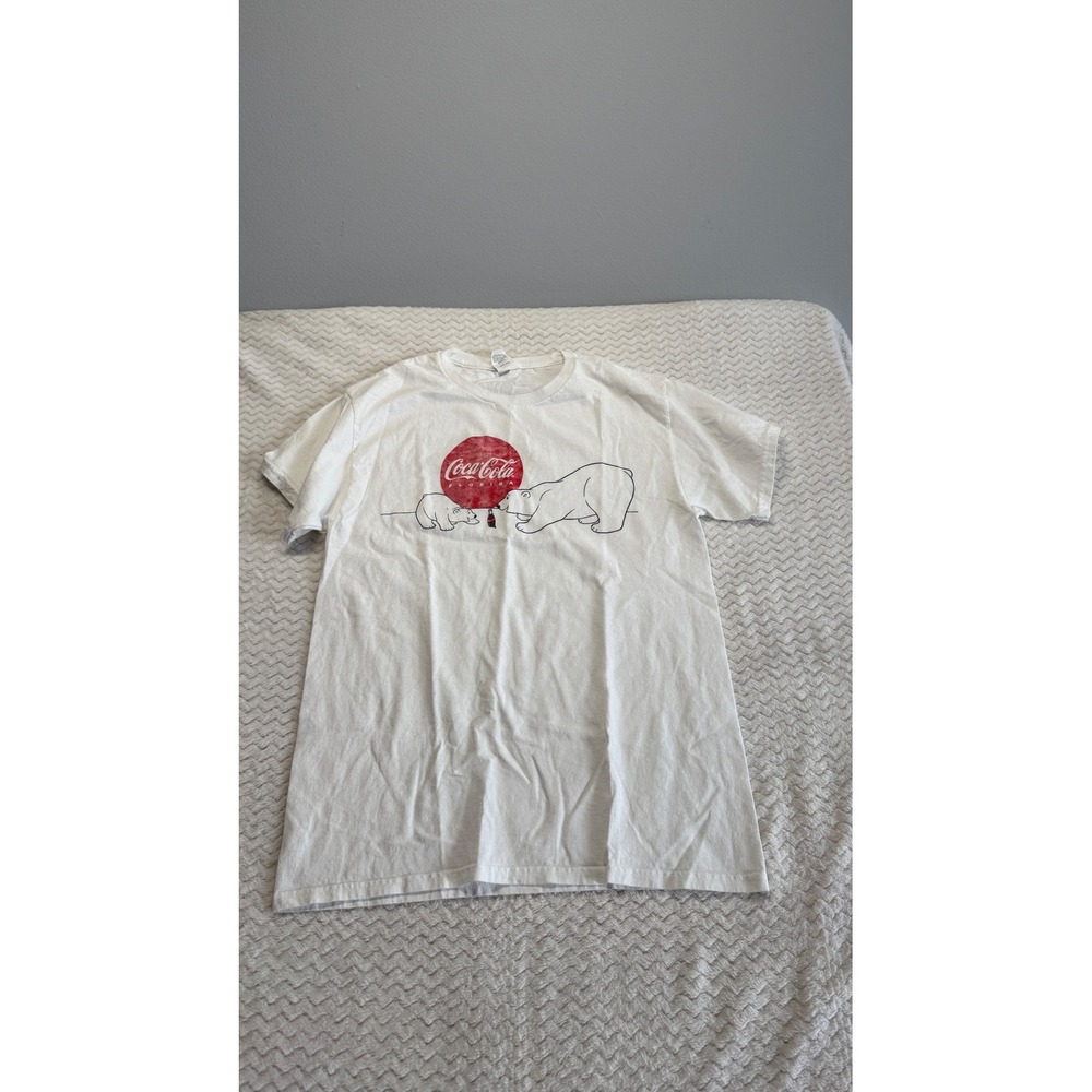 Hanes Coca-Cola Florida Polar Bear Graphic T-Shirt White Medium